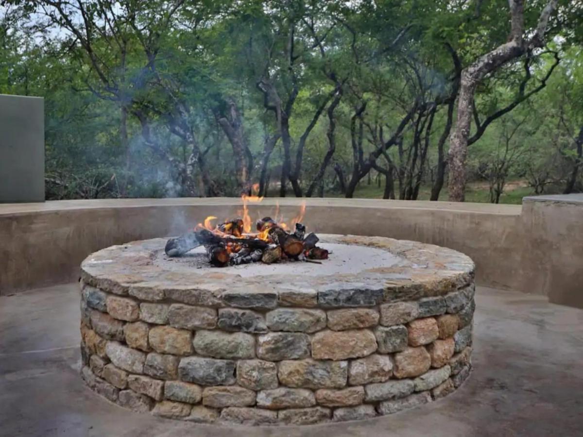 Appartamento Chelesa By Kruger Nights Marloth Park Esterno foto